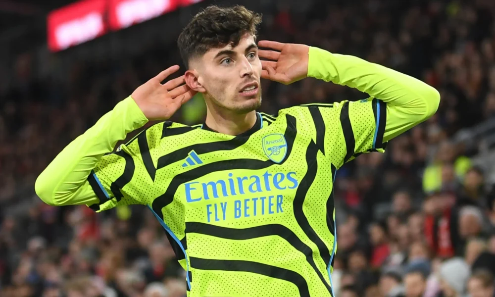 Substitute Kai Havertz's late goal fired Arsenal to the top of the Premier League with a dramatic victory at Brentford.