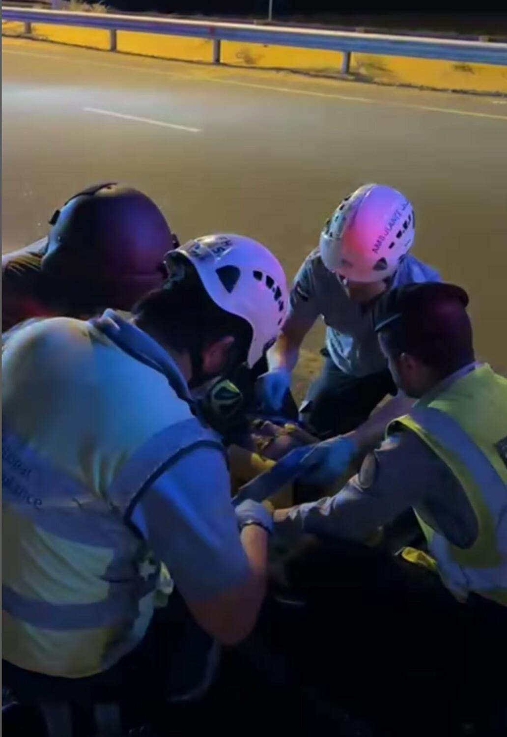 The National Guard's National Search and Rescue Centre, in collaboration with Sharjah Police, carried out a successful medical evacuation operation.