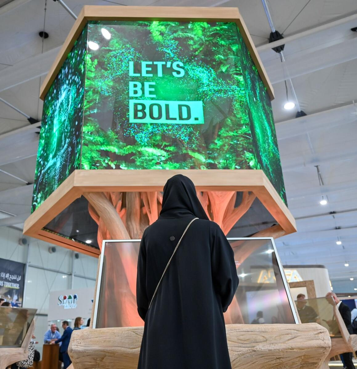 The Tree of Life displayed at COP28 is more than just a captivating digital masterpiece; it represents transformation and sustainability.