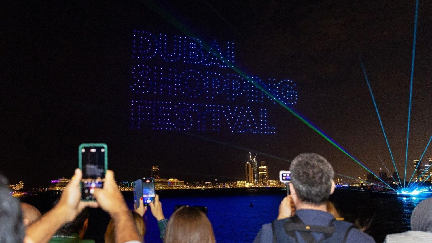 From December 8 to January 14, the Dubai Shopping Festival (DSF) lights up the city with free art exhibits.