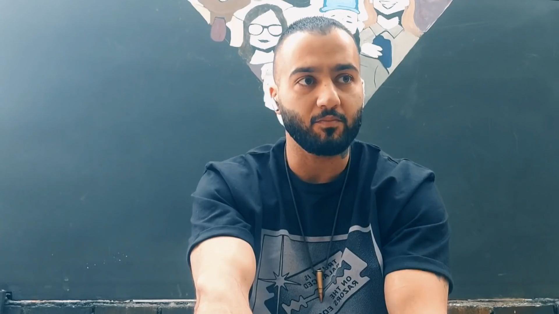 Toomaj Salehi, a prominent Iranian rapper, has been returned to prison less than two weeks after being released on bail.