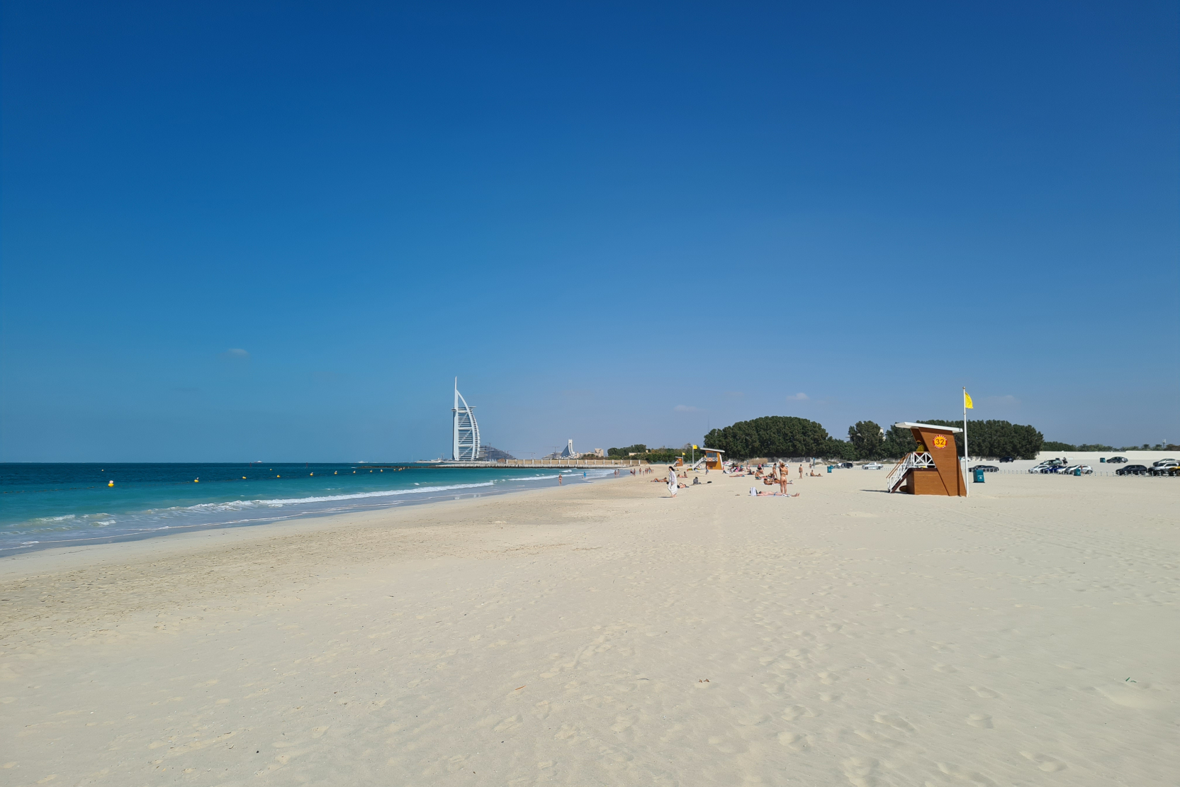 Al Sufouh Beach, a renowned beach in Dubai known as the 'secret' or 'hidden' beach, has been temporarily blocked.