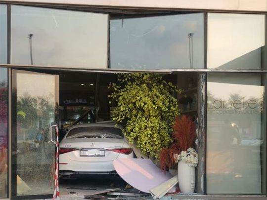According to police reports, a fast vehicle collided with a commercial business on Al Wasl Road in Dubai on Friday.