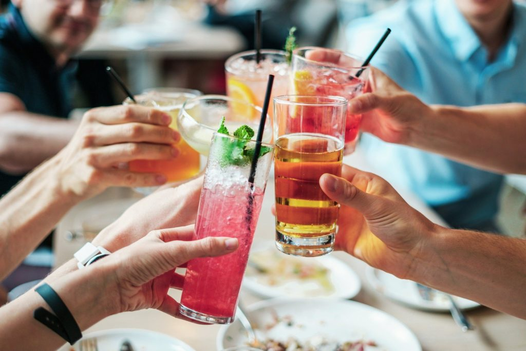 This article gives important information about obtaining an alcohol licence in Dubai and adhering to local restrictions.