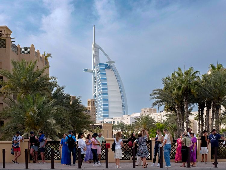 Dubai Tourism Outlook 2024: Projecting Over 17 Million Tourists Amid Sustainability Focus