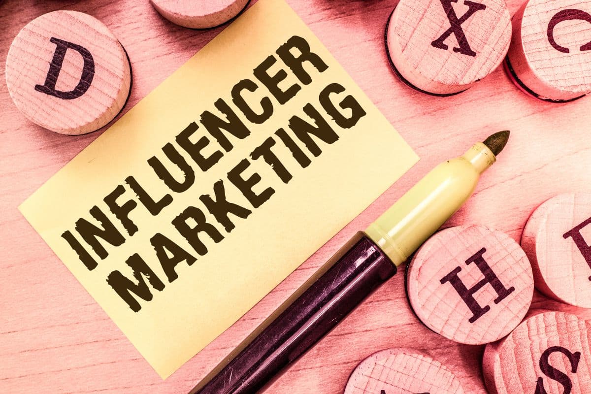 KlugKlug uses AI and machine learning-driven data to identify and research influencers, deliver accurate audience insights, and provide intelligence about international influencers across famous social platforms.