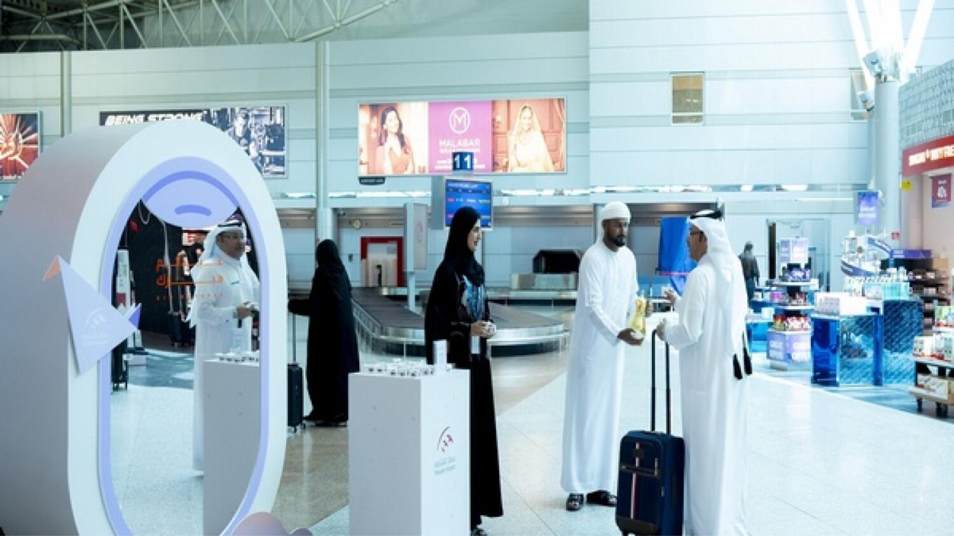 Sharjah Airport Delights Passengers with Free Sweets on Eid Al Fitr